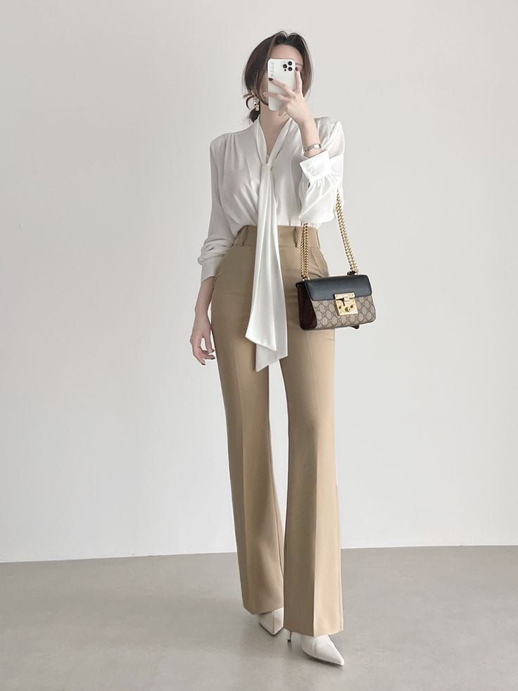 Elegant Neutral Tones for Professionalism