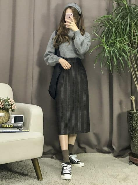 Chic Monochrome Midi Skirt Ensemble