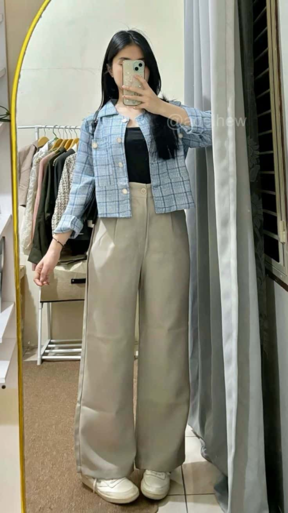 Chic Tweed and Wide-Leg Combo